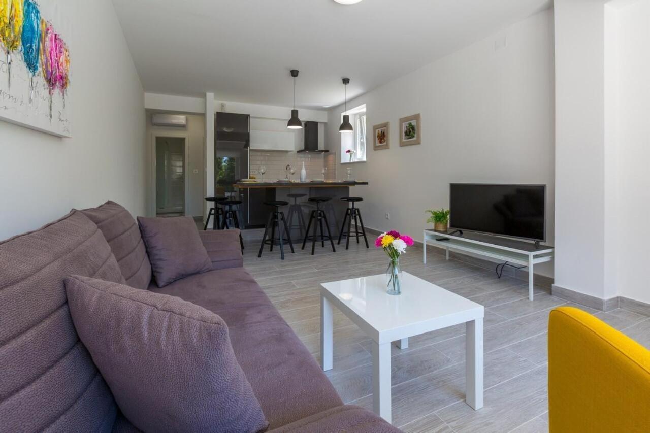 Villa Vai 드라말리 외부 사진
